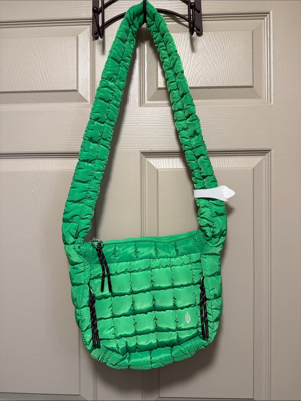 Free People movement carry quilted sling bag - Picture 4 of 6